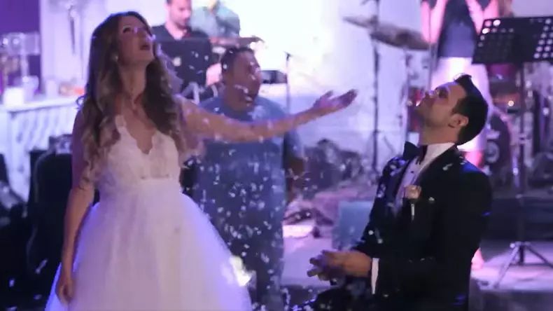 Cum a arătat soția lui Robert Tudor de la Power Couple în ziua nunții  (4)