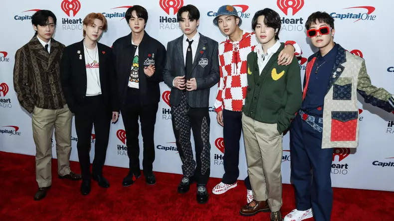 iHeartRadio 102.7 KIIS FM's Jingle Ball 2021 - LA