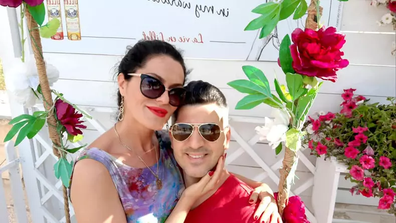 Lavinia Tatomir este căsătorită cu medicul Laurențiu Cârstea