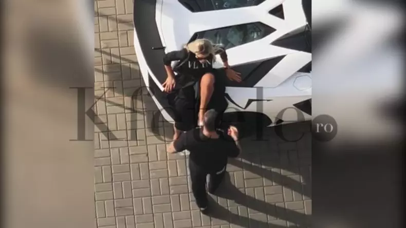 Bianca Drăgușanu și Alex Bodi s-au încăierat într-o parcare