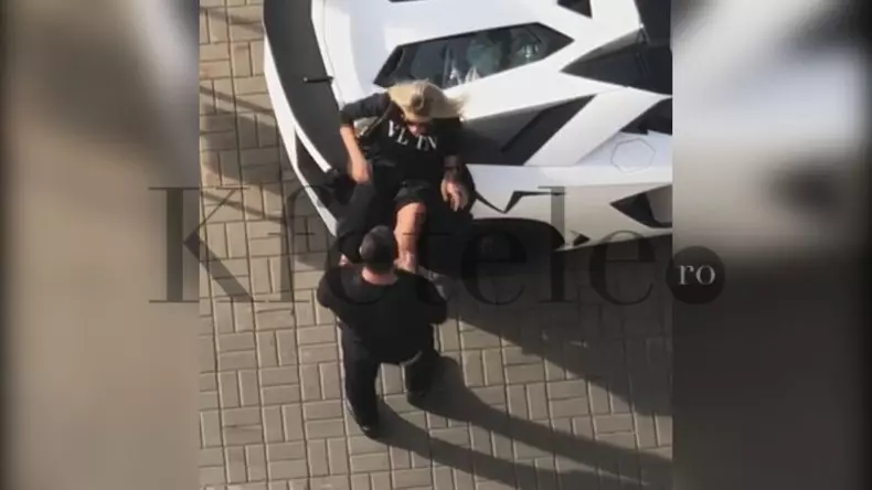 Bianca Drăgușanu și Alex Bodi s-au încăierat într-o parcare