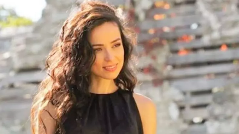 olivia-steer-pagina-facebook-mihai-craiu-mircea-cartarescu-341771