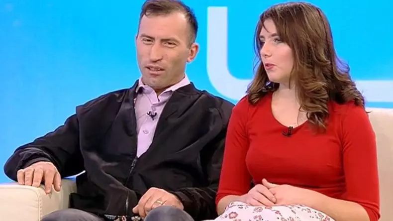 Cine-a-dat-o-afară-de-fapt-pe-Vulpița-de-la-Antena-1.-”Aici-ești-angajată-faci-ce-ți-se-spune”.-Dezvăluiri-din-culise7