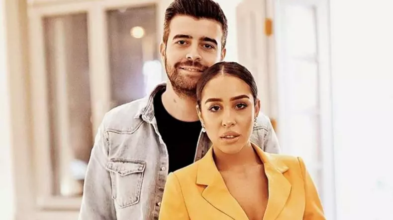 Momentul-în-care-Speak-o-cere-de-nevastă-pe-Ștefania-la-Asia-Express.-Imaginile-care-au-”scăpat”-pe-post-2-1280x720