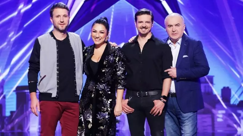 Smiley-jurat-românii-au-talent-1