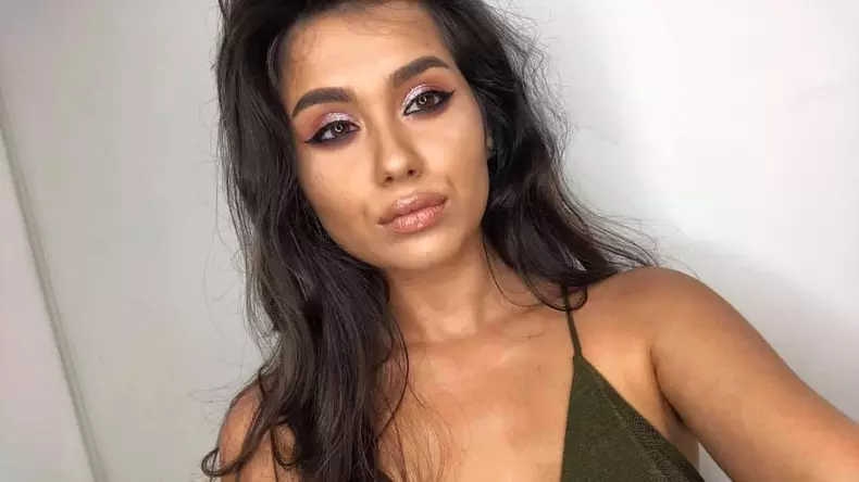 Sasha-fiica-vitrega-a-lui-Cornel-Gale_-2