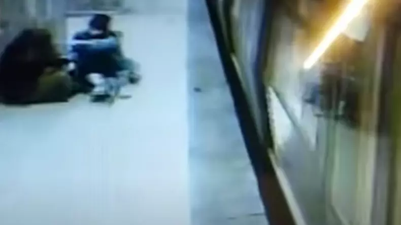 marturia-unui-erou-razvan-lupu-fiul-fostului-fotbalist-danut-lupu-a-salvat-o-pe-minora-care-s-a-aruncat-pe-sinele-de-metrou-497333