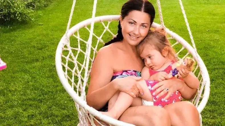 gabriela-cristea-din-ce-in-ce-mai-slaba-cum-arata-acum-vedeta-si-cum-au-reactionat-fanii-cand-au-vazut_4_size24