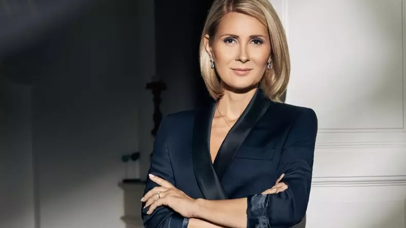 alessandra-stoicescu-salariu