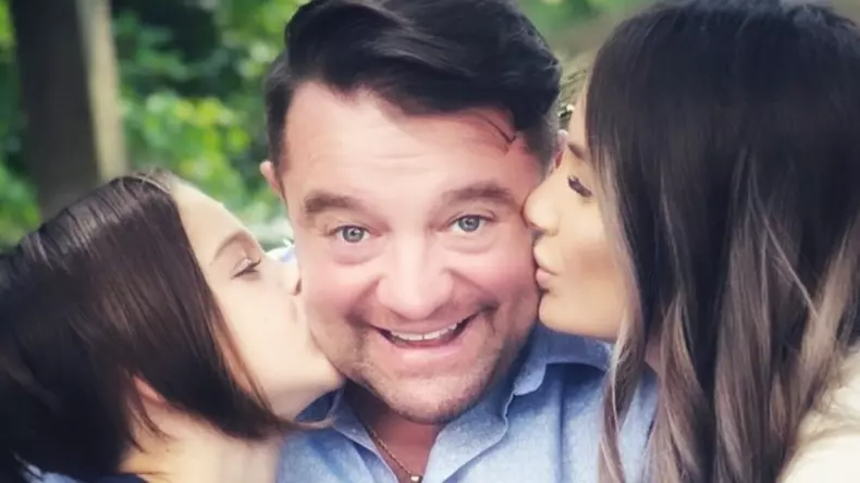 Cine-este-Gratiela-Duban-7