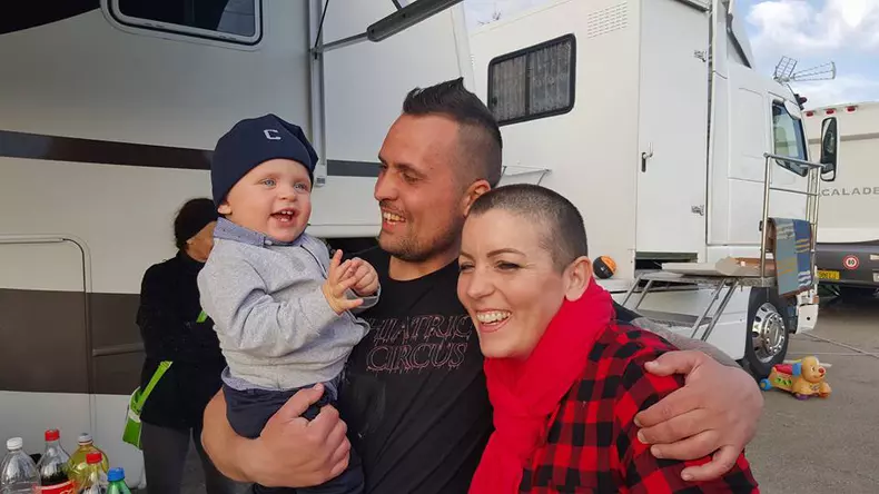 cine-este-sandy-medini-de-la-splash-vedete-la-apa1