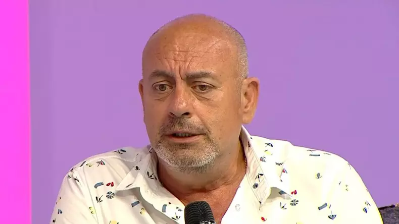 americanu-din-la-bloc-emil-mitrache-3-1024x575-2