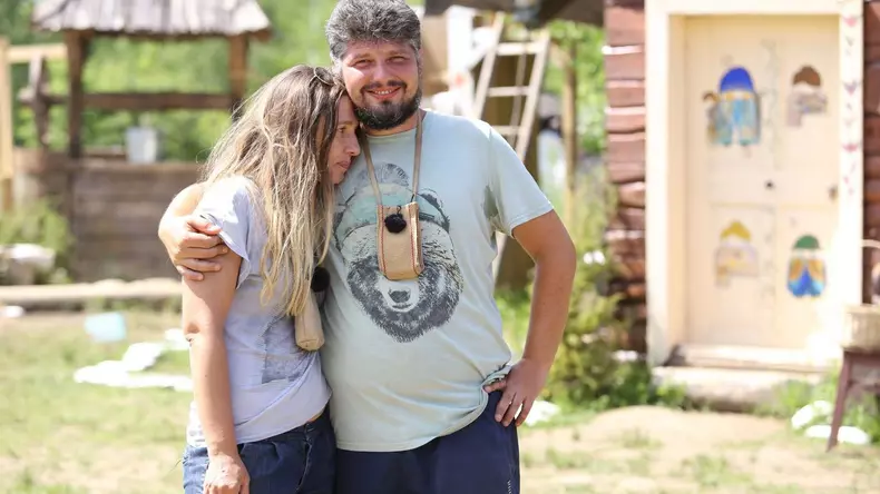 MV5BM2IxN2ZlNTAtZGEyNC00ODZjLTg0ZDEtODY3Y2Q2NTNmMjgzXkEyXkFqcGdeQXVyNzc2NTgyMDE@._V1_