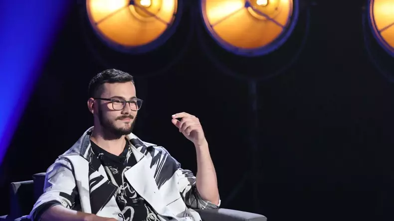 alexandru-precup-finalist-superstar-zcand-merg-pe-strada-am-sentimentul-ca-lumea-ma-cunoaste_3_size24