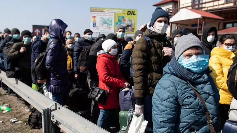 La-91-de-ani-o-batrana-din-Popricani-primeste-refugiati-din-Ucraina