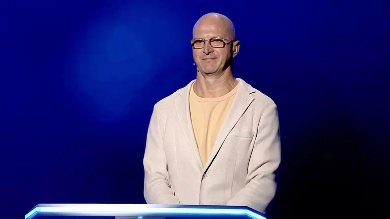 Cine-e-Dorin-Ioan-Rus-Castiga-Roamania-3