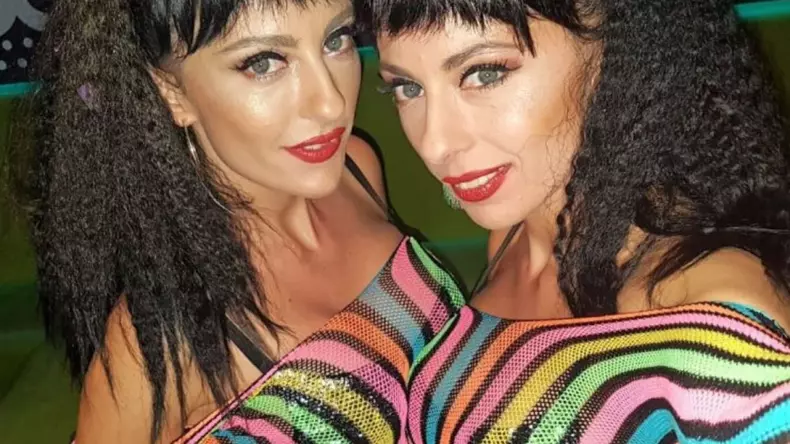 cheeky-girls-s-au-intors-surorile-gemene-monica-si-gabriela-au-concert-de-sfantul-valentin_2_size24