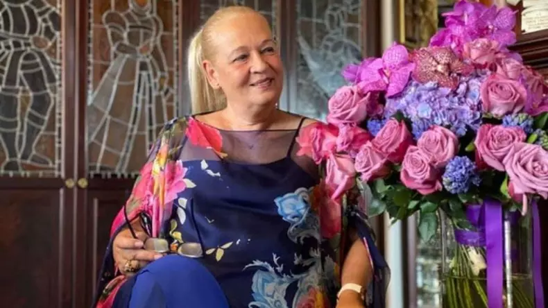 Cum-arata-Dana-Nastase-la-65-de-ani.-Imaginea-care-spune-totul-despre-sotia-lui-Adrian-Nastase-1280x720-1