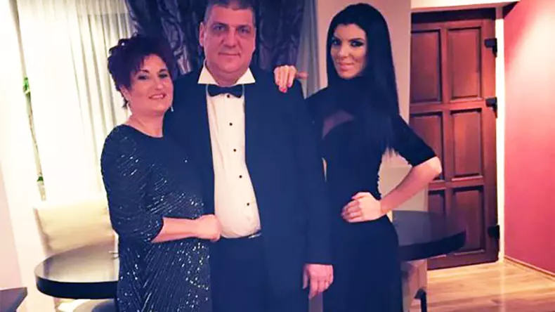 parintii-andreei-tonciu-divorteaza-menajera-800x450-1
