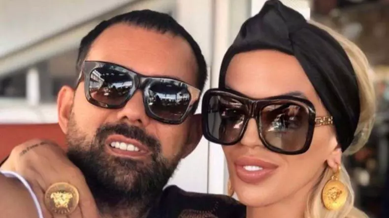 divort RALUCA BADULESCU