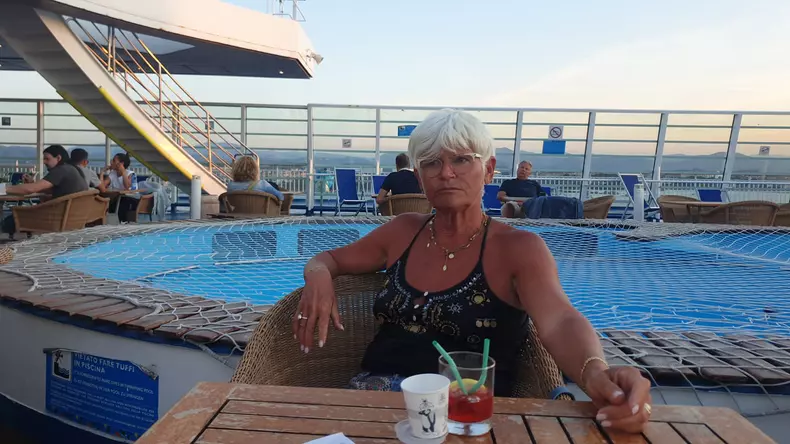 Monica Tatoiu si-a anulat vacanta