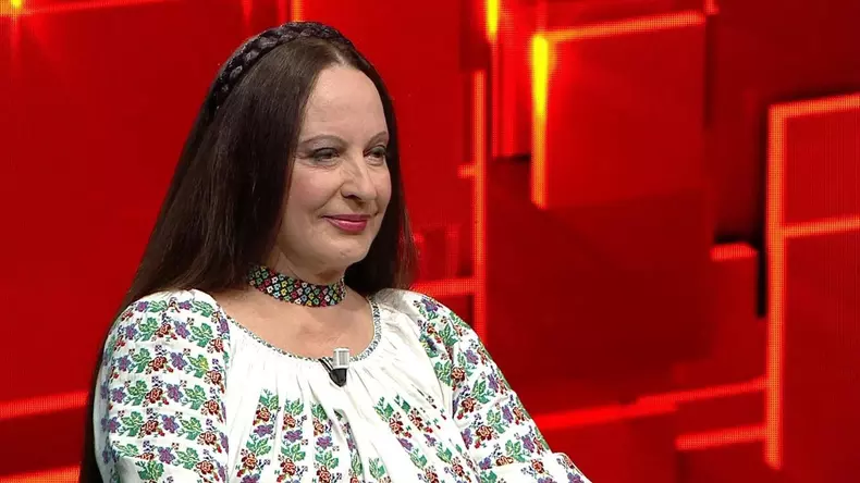 Maria Dragomiroiu, drumul de la vânzătoare de țuică la 12 ani