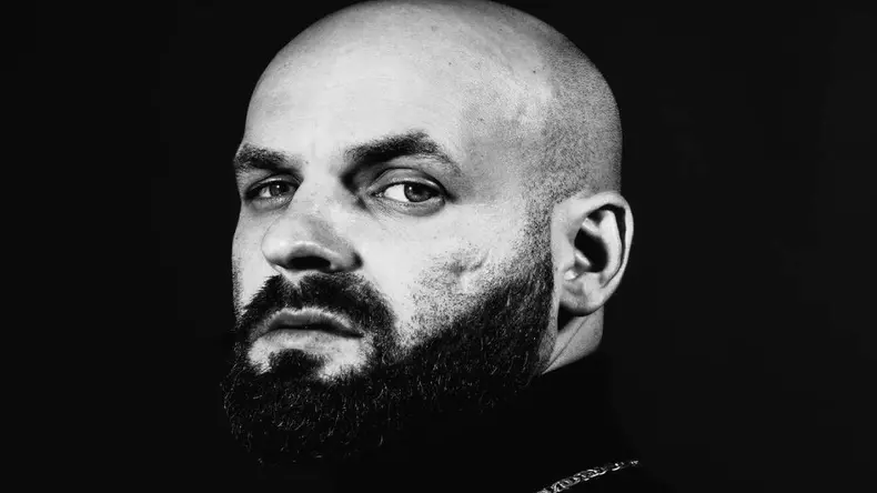 a-murit-nosfe-satra-benz-795115-1