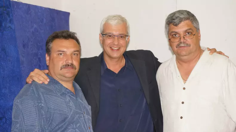 1091227_405342036233770_1164817665_o