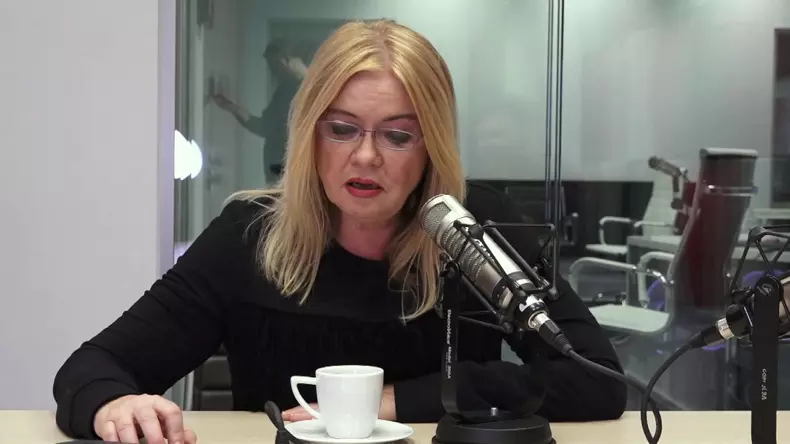 cristina topescu la radio