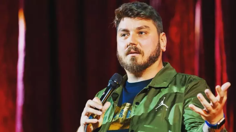 micutzu-show-de-stand-up-comedy-anulat-din-cauza-decesului-unui-zprieten-foarte-bun_2_size24