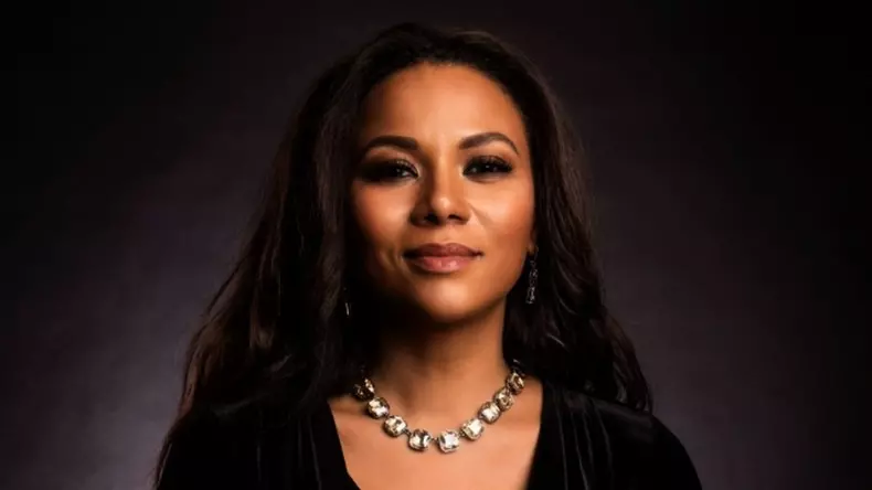 nadine-recunoaste-ce-se-intampla-la-scoala-vedetelor-dupa-18-ani-1-1280x720-1