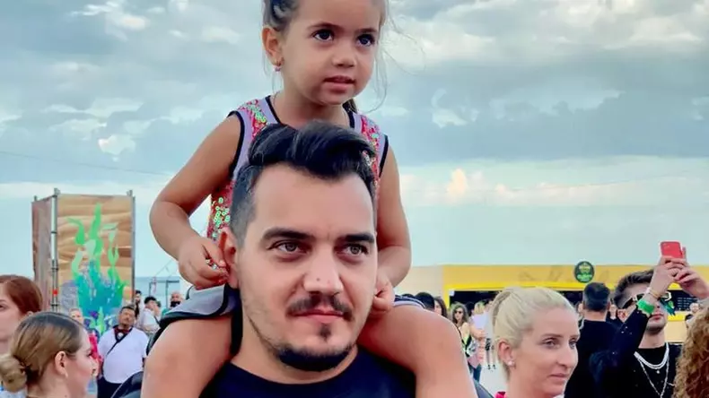 thumbnail-bursucu-anays-1