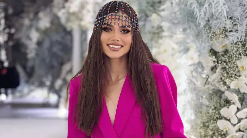 theo-rose-varsta-1-crop-1659962101