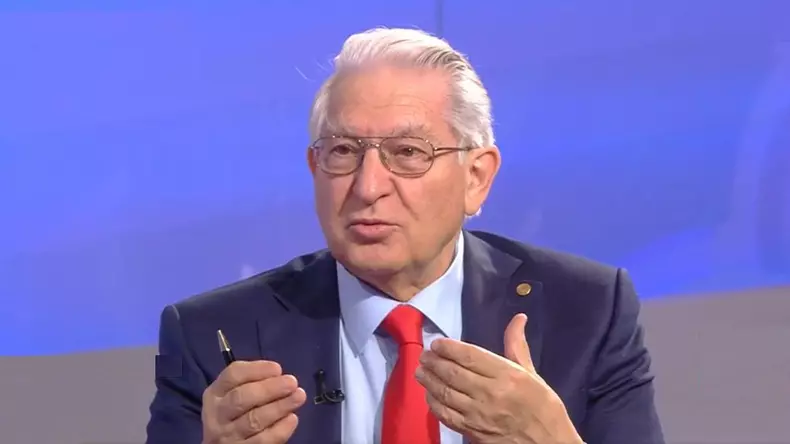 prof-dr-vlad-ciurea-singuratate-saracie-iubire-vindeca-boli-fizice-789661
