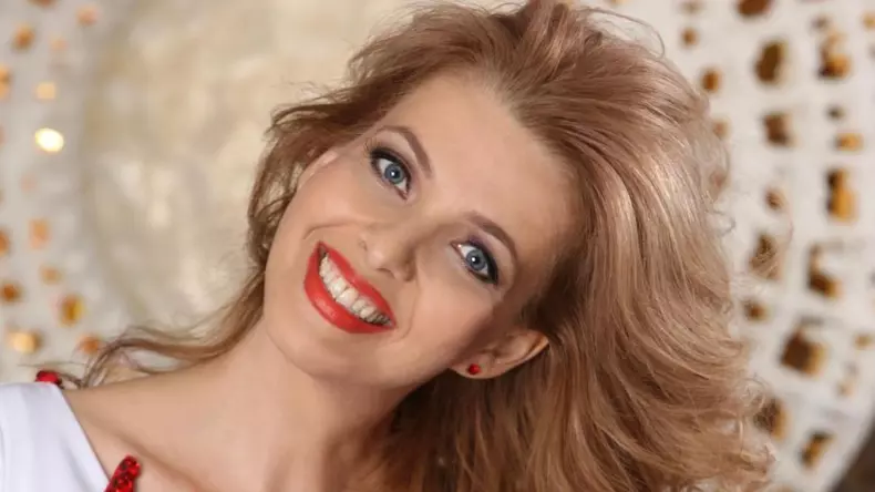 bianca-brad-primul-semn-de-cancer-dureri-san-800479