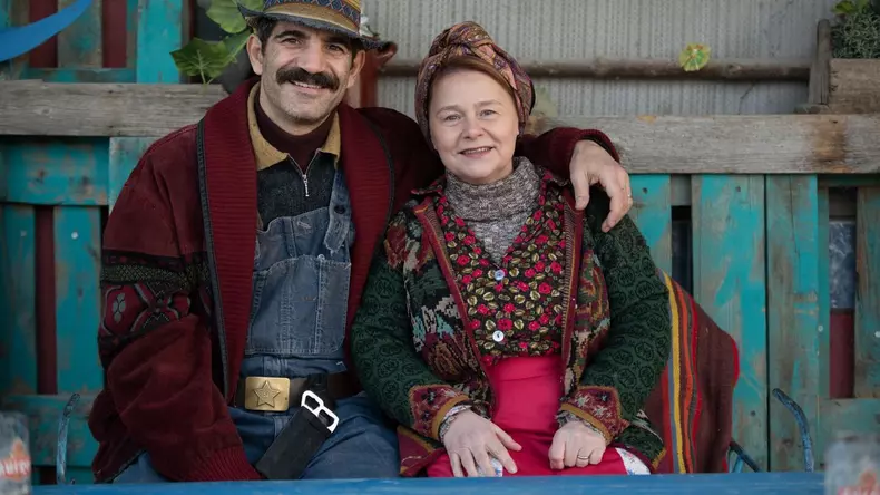 firicel-nu-pleaca-in-alta-tara-iar-gianina-tot-nu-s-a-casatorit-serialul-las-fierbinti-a-fost-lider-de_1_size24-1