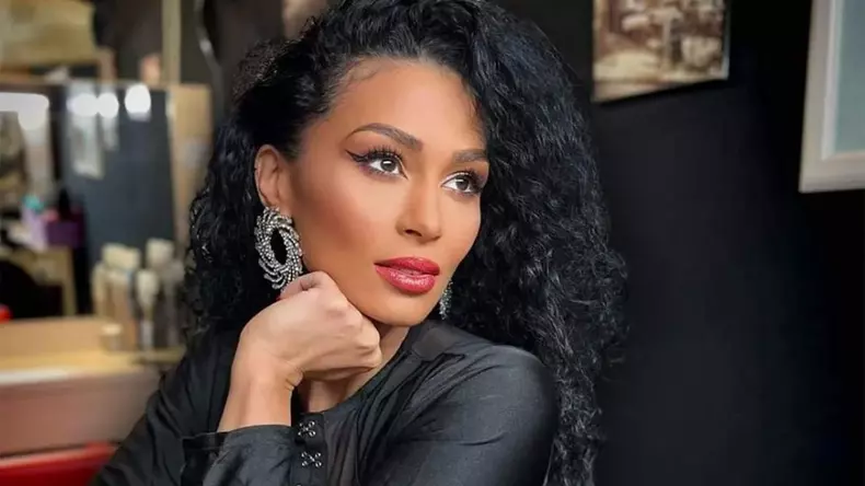 majda-aboulumosha-indragostita-pana-peste-cap.-ce-surprize-ii-face-iubitul-ei-in-escapadele-lor-romantice-omul-care-imi-aduce-zambetul-si-linistea-exclusiv-video-1280x720-1