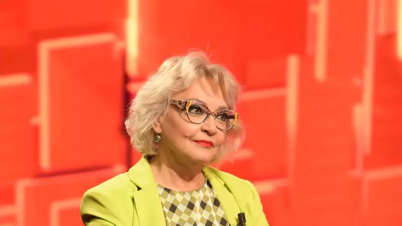 mihaela-tatu-la-40-de-intrebari-cu-denise-rifai-1