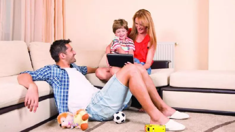 cat-de-mare-a-crescut-fiul-dianei-munteanu-si-al-lui-claudiu-niculescu.-imaginile-de-la-mare-cu-el-sunt-senzationale-foto-1280x720-1