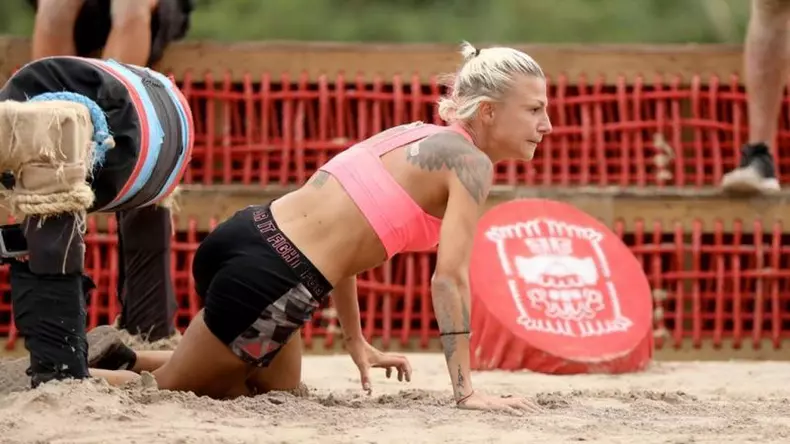 lola-de-la-survivor-jpg-1