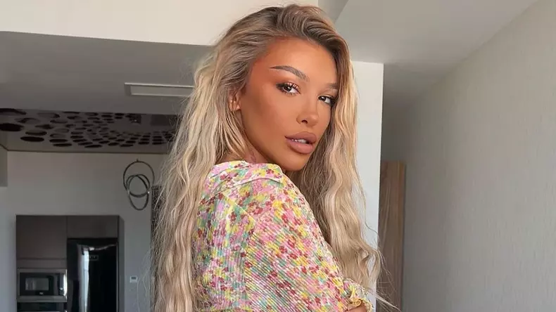 ema-uta-machiaj-crop-1656414678-1