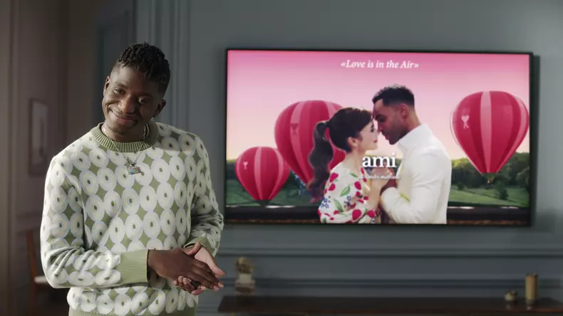 emily_in_paris_n_s4_00_06_03_19r