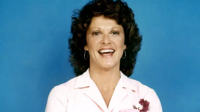Linda Lavin10