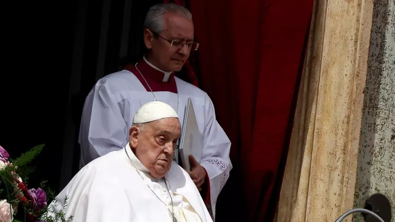 Papa Francisc9