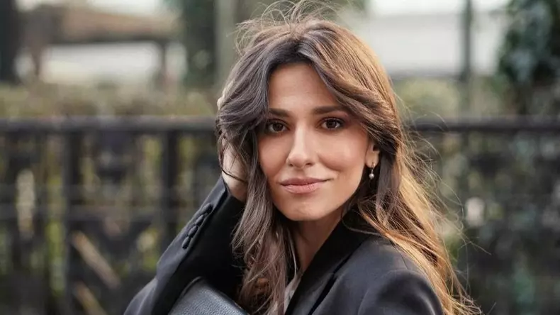63dd2c0ad0b7c-dana-rogoz--crop-1675443436