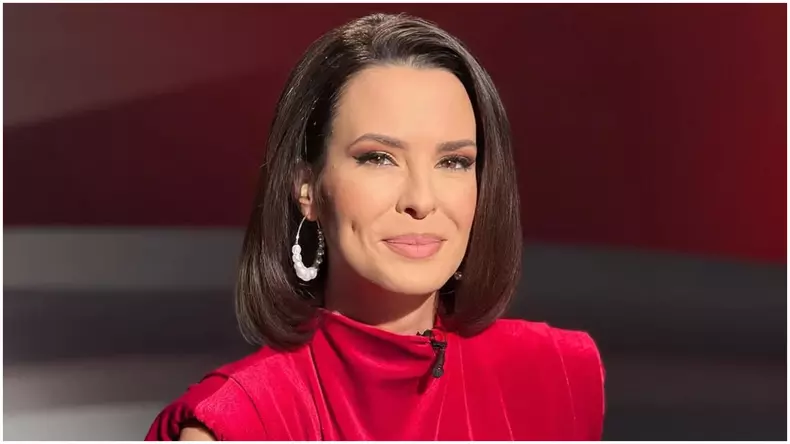 livia-graur-prezentatoare-prima-tv