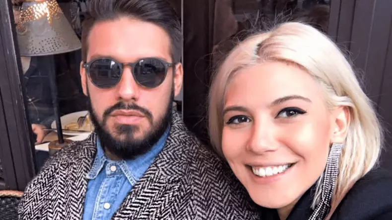 sore-s-a-despartit-de-tatal-fetitei-sale-dupa-8-ani-2