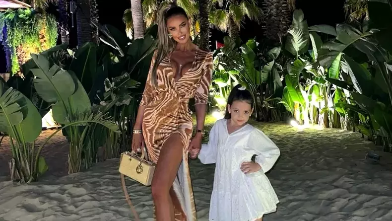 bianca-dragusanu-vacanta-Antalya-1