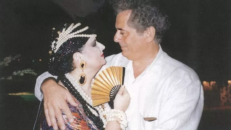 cine a fostmariana nicolesco