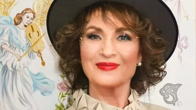 artista anglea simile